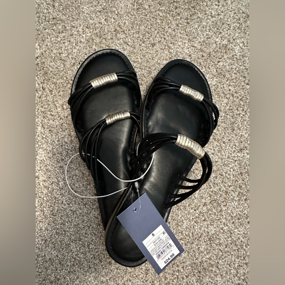 Universal Thread‎ Black and Silver Sandals